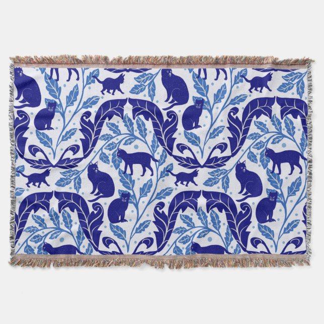 Elegant Chinoiserie Blue Black Cat-Whimsical Filt (Framsidan)