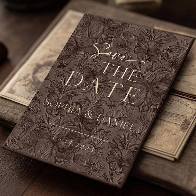 Elegant Chocolate Mocha Bröllop Spara Datumet (Announce your special day with this elegant chocolate mocha embossed floral Save the Date card. Desi)