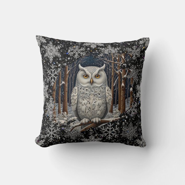 Elegant Christmas white owl woodland winter forest Kudde (Framsida)