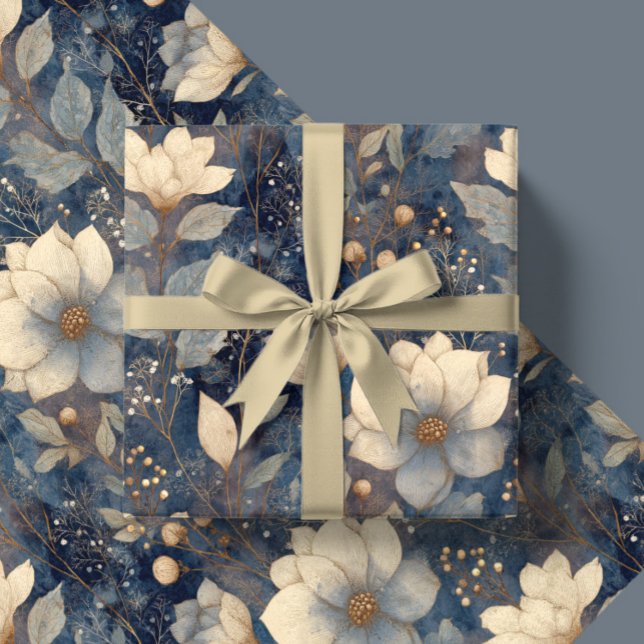 Elegant Christmas Winter Cream And Navy Floral Presentpapper (Skapare uppladdad)