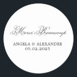 Elegant Classic Calligraphy Bröllop Merci Beaucoup Runt Klistermärke<br><div class="desc">Ett klassminimalistiskt bröllop-tack för att du har typografi med ett elegant-skript. Klassisk kalligrafi med mycket blomning. Lägg till ditt eget tackmeddelande i förväg.</div>