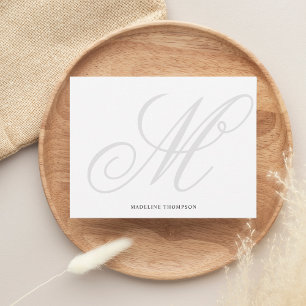 Elegant Classic Script Grått Monogram Calligraphy Anteckningskort