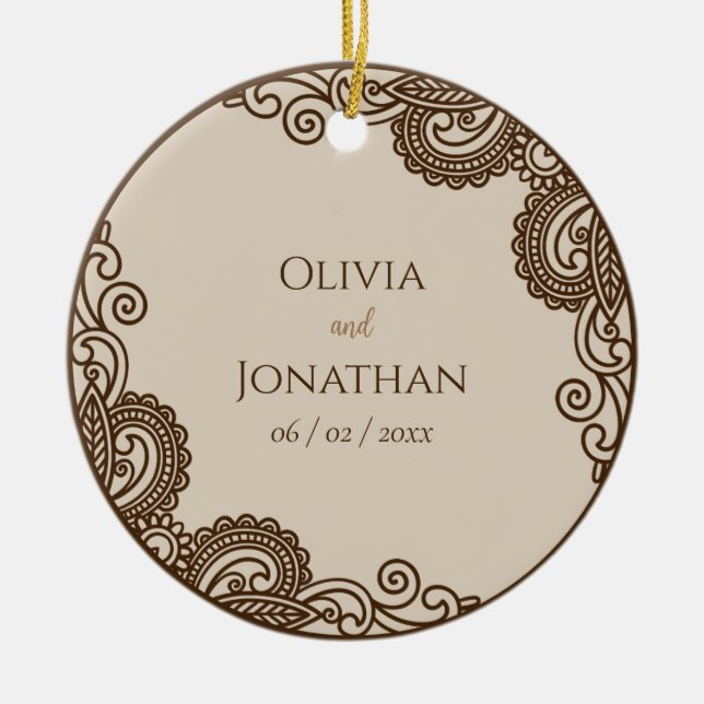 Elegant Classy Beige ornate Bröllop Julgransprydnad Keramik (Framsidan)