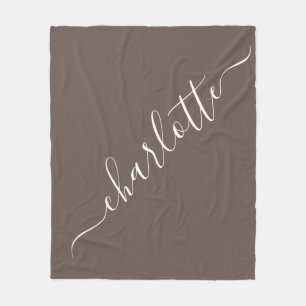 Elegant Coffee Brown Script Namn Personlig Fleecefilt