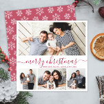 Elegant Collage Red White Snöflingor jul Julkort<br><div class="desc">Elegant Modern Calligraphy Minimalist Snöflingor White and Red 4 Photo Collage God jul Calligraphy Script Helgdag Card. Den här festiva, imimalistiska, vismatiska 4 (4) fotokortsmallen innehåller en söt fotokollage och säger "God jul"! Texten "God jul" hälsning är skriven i ett vackert handskrivet teckensnitt som snabbt byts ut mot svan i...</div>