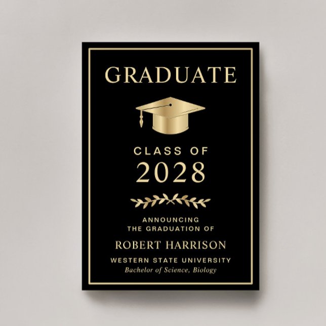 Elegant College Black Guld Studenten Meddelande (Share the pride and excitement of your graduate's achievement with friends and family near and far)