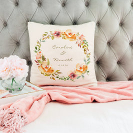 Elegant Colorful Watercolor Blommigt Bröllop Namn Kudde