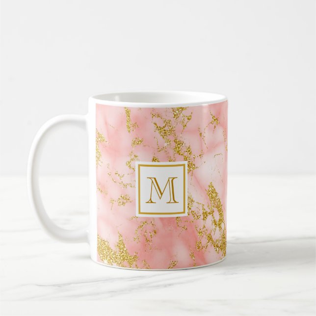 Elegant Coral Marble Monogram Faux Guld Glitter Kaffemugg (Vänster)