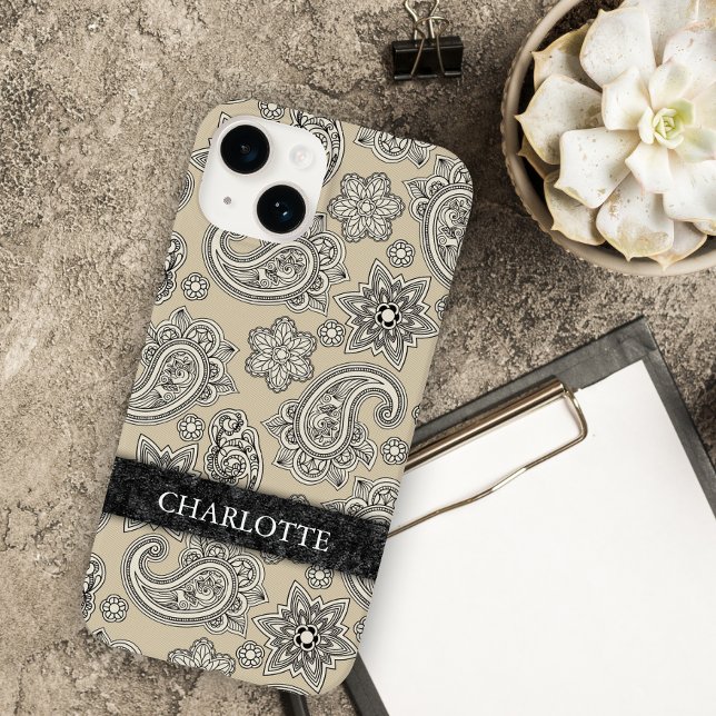 Elegant Cream och Black Paisley (Skapare uppladdad)