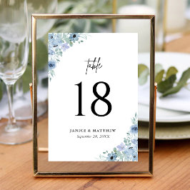 Elegant dammig blå blomklädd bröllop bordsnummer