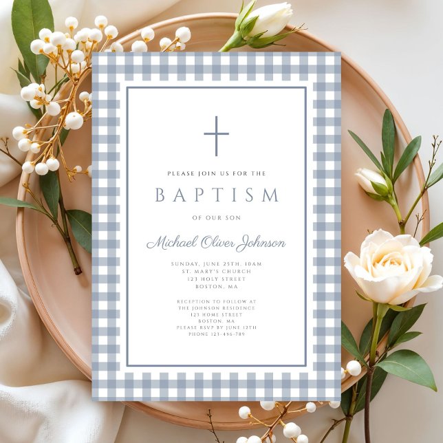 Elegant dammig blå gingham pojke dop inbjudningar (Elegant Dusty Blue Gingham Boy Baptism Invitation)
