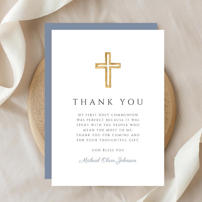 Elegant dammig blå religiös pojke första kommunion tack kort (Elegant Dusty Blue Religious Boy First Communion Thank You Card)