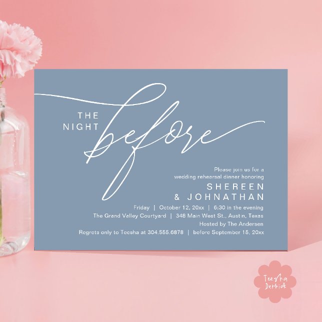 Elegant dammig blå script bröllopsrepetition midda inbjudningar (Elegant Script Wedding Rehearsal Dinner Invitation Card in Dusty Blue)