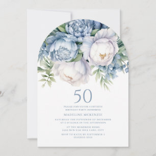 Elegant dammig blå vit blomstergång 50-års födelse inbjudningar