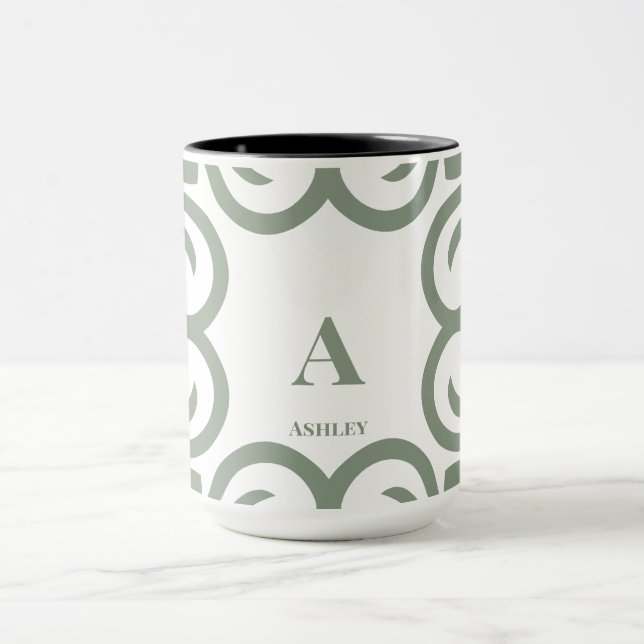 Elegant dammig sagegrön monogram skript mugg (Center)
