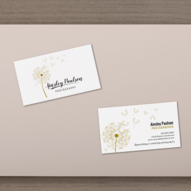 Elegant Dandelion Handskriftlig skriptkalligrafi Visitkort (Elegant dandelion business card with a swash design)