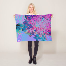 Elegant Dark Blue and Magenta Limelight Hydrangea Fleecefilt