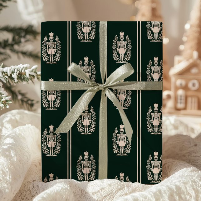 Elegant Dark Green Nutcracker  Presentpapper (Skapare uppladdad)