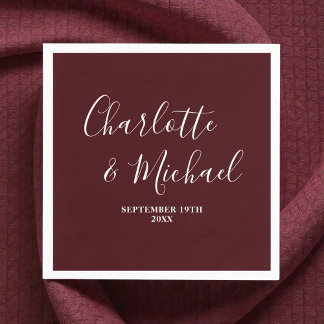 Elegant Deep Burgundy Script Minimalist Wedding Pappersservett