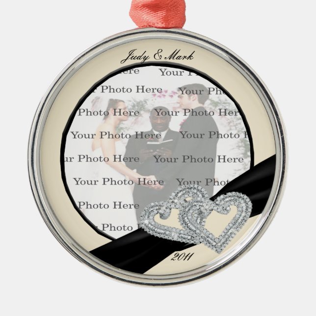 Elegant Diamond Black Ribbon Silver Round Ornament (Framsidan)