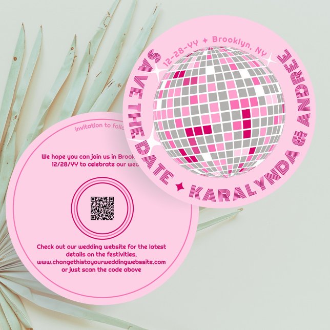 Elegant Disco Boll Rosa Round Bröllop Spara Datumet (Fun and Elegant. Groovy pink and red disco ball wedding save the date with QR code)