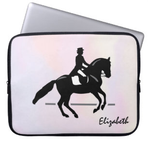 Elegant Dressage Rider på vattenfärgsbakgrund Laptop Fodral