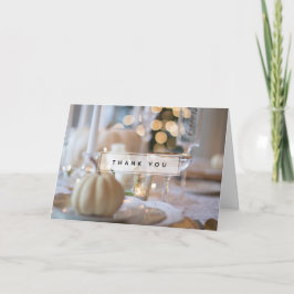 Elegant dukat bord med tacksamt tack kort
