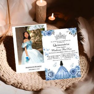 Elegant Dusty Blue Blommigt Butterfly Quinceanera Inbjudningar