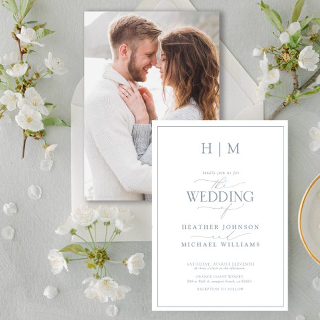 Elegant Dusty Blue Calligraphy Monogram Photo Inbjudningar (Wedding Invitation!)