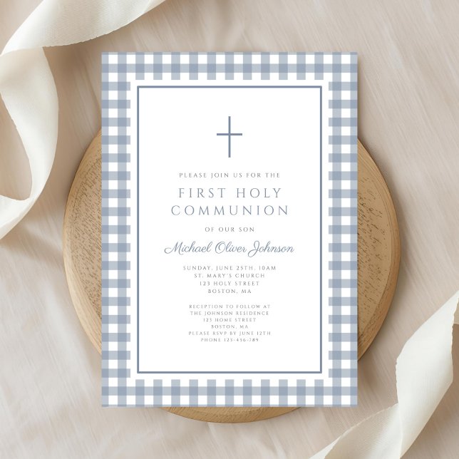 Elegant Dusty Blue Gingham Boy First Communion Inbjudningar (Elegant Dusty Blue Gingham Boy First Communion Invitation)