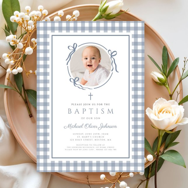 Elegant Dusty Blue Gingham Photo Girl Baptism Inbjudningar (Elegant Dusty Blue Gingham Photo Girl Baptism Invitation)
