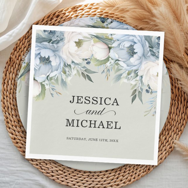 Elegant Dusty Blue Ivory Blommigt Sage Grönt Pappersservett (Sage green wedding paper napkins with dusty blue and white watercolor flowers)