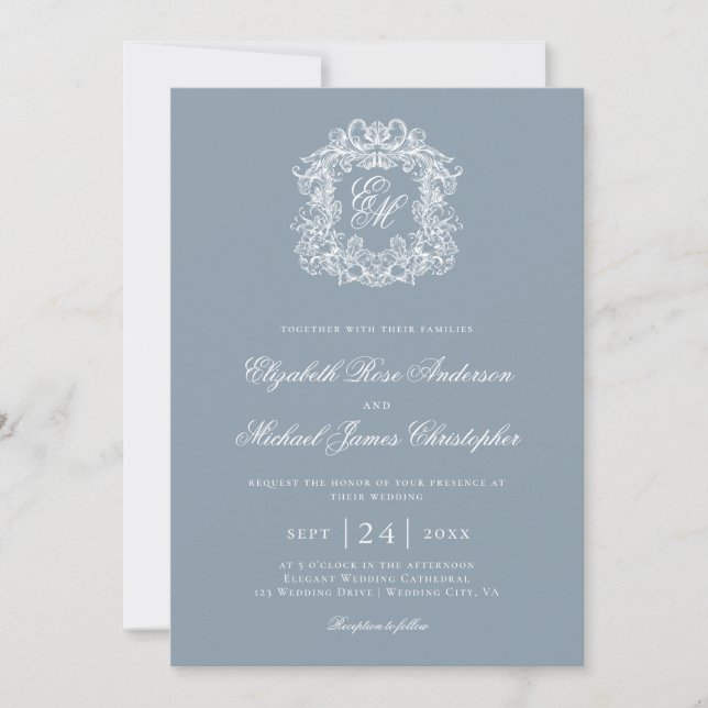 Elegant Dusty Blue Monogram Wedding Crest Inbjudningar (Framsida)
