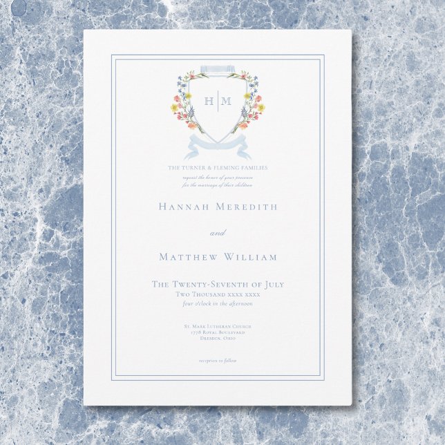 Elegant Dusty Blue Pastel Wildblomma Vapensköld Br Inbjudningar (Elegant Dusty Blue Pastel Wildflower Crest Wedding Invitation)