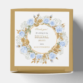 Elegant Dusty Blue Roses and Baby’s Breathe Presentaskar