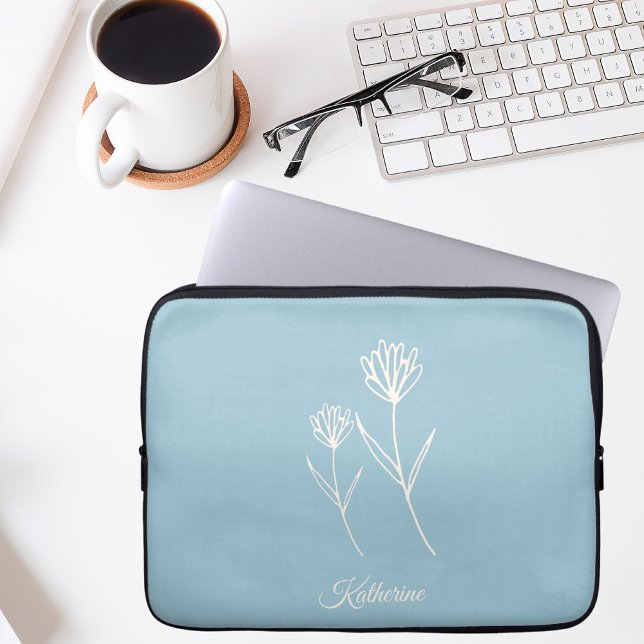 Elegant Dusty Blue Simple Flower Sports Laptop Fodral (Skapare uppladdad)