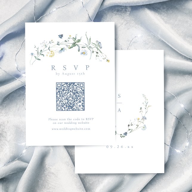 Elegant Dusty Blue Wildblomma Rustic Boho QR-kod OSA Kort (Elegant Dusty Blue Wildflower Rustic Boho QR code RSVP Card)