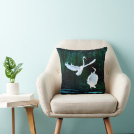 Elegant Egrets in Dance Kudde