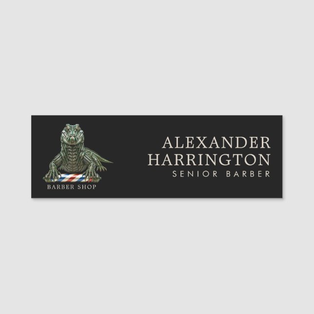 Elegant Emerald Alligator Barber Shop Logotyp Pers Namnbricka (Framsida)