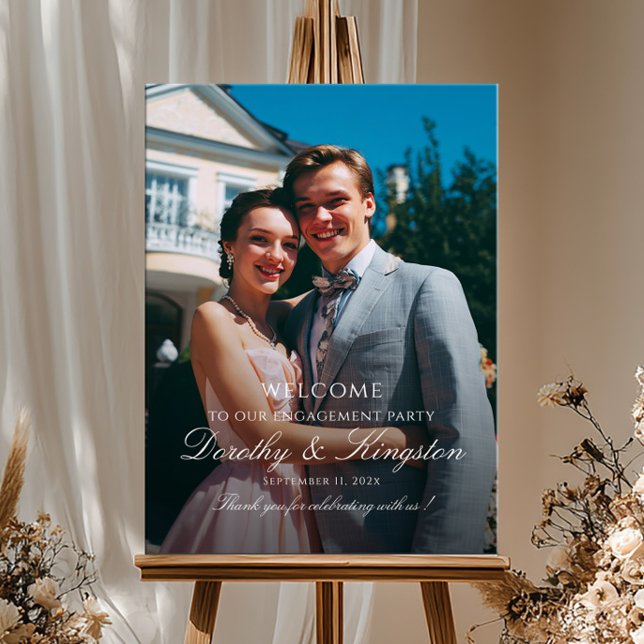 Elegant engagement party welcome sign with photo poster (Skapare uppladdad)