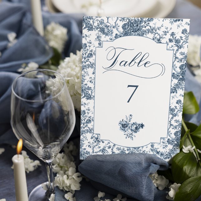 Elegant Engraved Fransk Blue Blommigt Toile Bordsnummer (Skapare uppladdad)