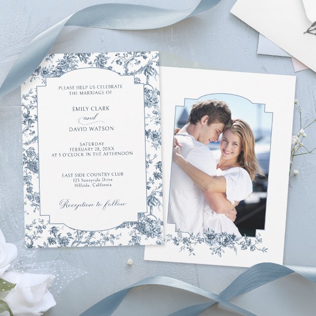Elegant Engraved Fransk Blue Blommigt Toile Inbjudningar (Skapare uppladdad)