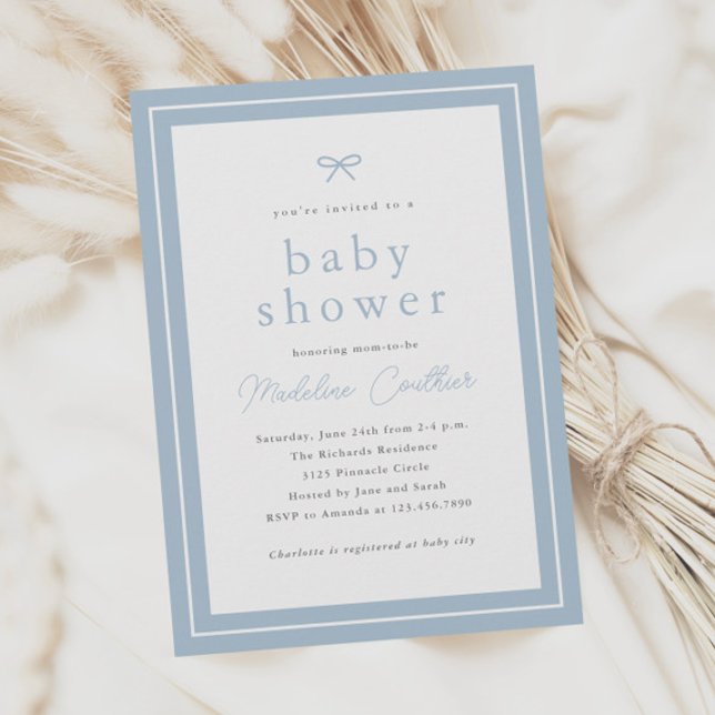 Elegant Enkel dammblå boys babyskor Inbjudningar (Simple classic dusty blue boys baby shower invitations with minimal bow.)