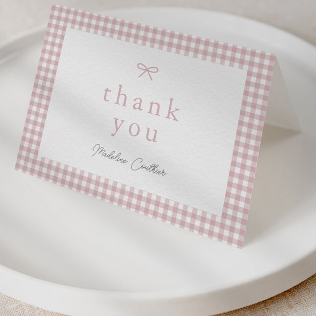 Elegant Enkel Dammtrosa Flickor Bebis Shower Tack Kort (Dusty pink bow gingham girls baby shower thank you card.)