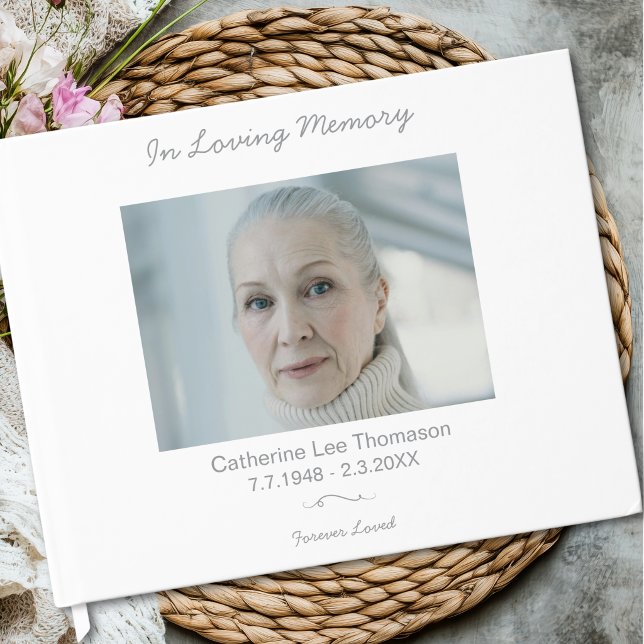 Elegant Enkel I Kärlekens Minne Begravning Gästbok (Elegant Simple In Loving Memory Funeral Guest Book)