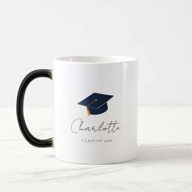 Elegant examensmössa & anpassat namn magisk mugg (Vänster)