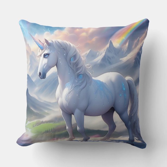 Elegant Fairytale Unicorn i en Fantasy Vale Kudde (Framsida)