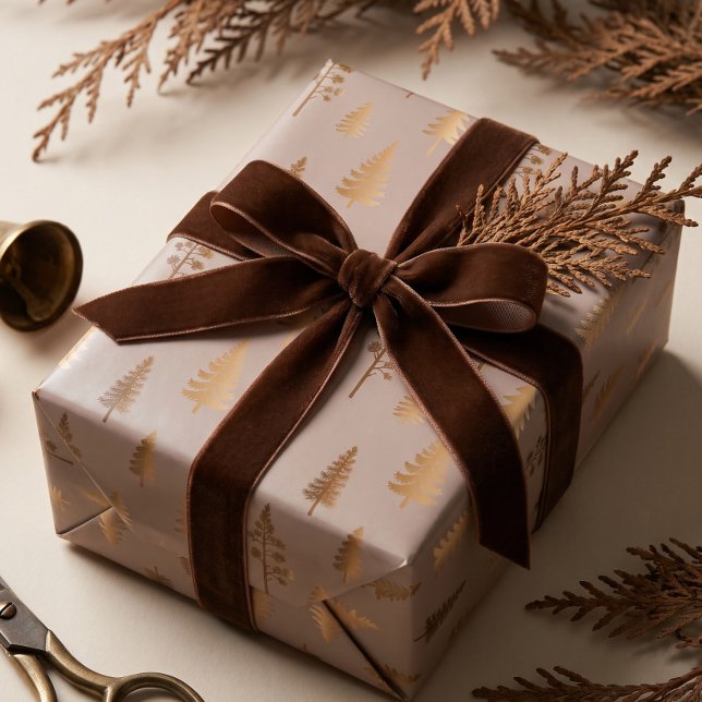 Elegant Falsk Guld Tall Skog Jul Presentpapper (Elegant Faux Gold Pine Tree Forest Christmas Wrapping Paper)