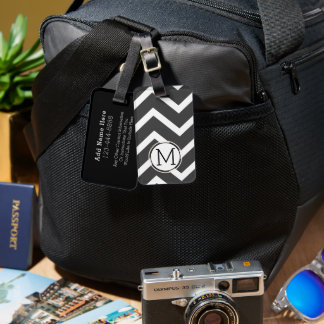 Elegant Färgglatt Chevron Mönster Med Monogram Bagagebricka