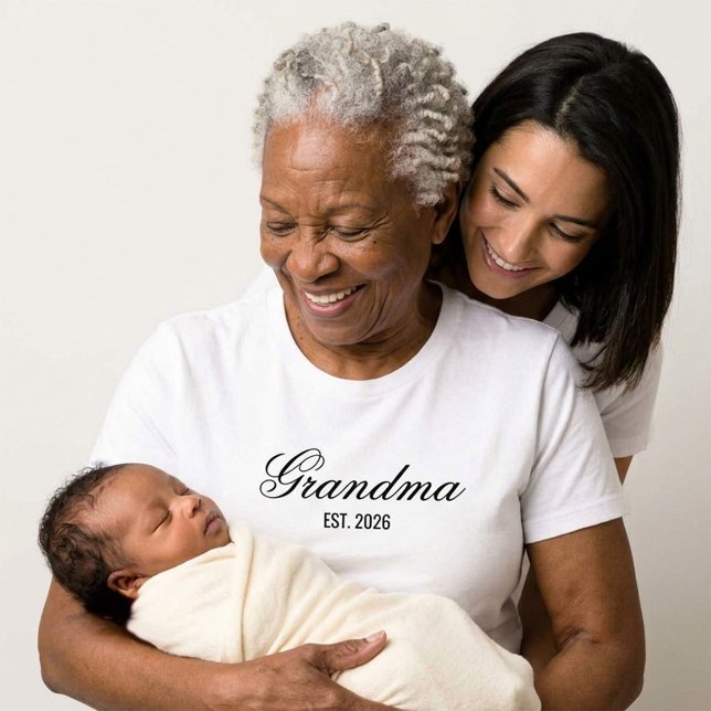 Elegant Farmor Etablerade Skript Design T Shirt (Elegant Grandma Established Script Design T-Shirt)